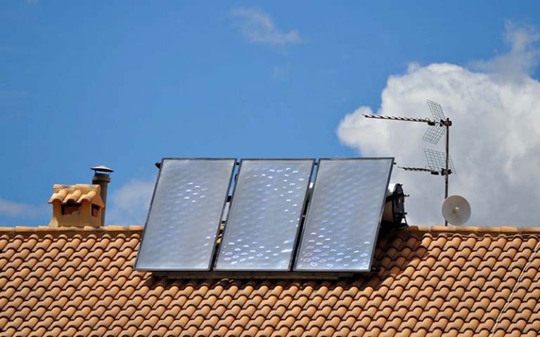 ¿Cómo Instalar Placas Solares En Tu Vivienda?